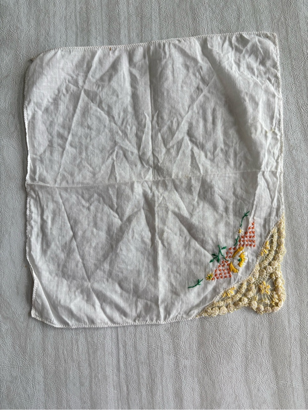 Vintage Embroidered Handkerchief Lot of 7 Floral Lace White Linen Cotton - Picture 10 of 16